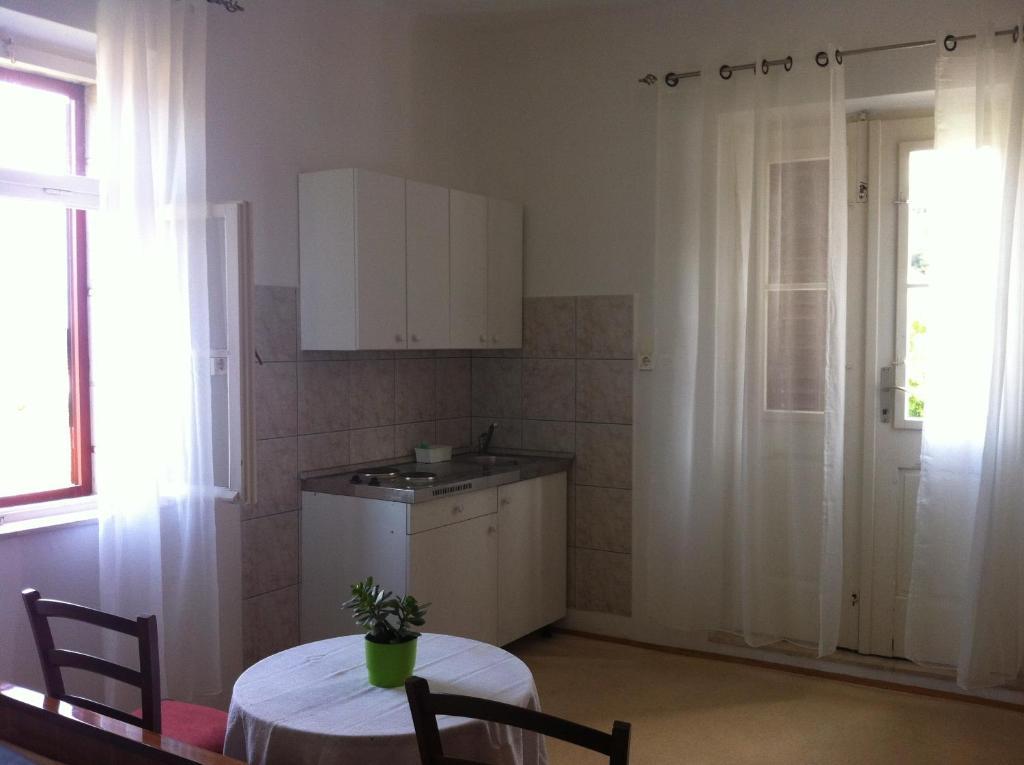 Apartments Skrivaneli Jelsa  Pokój zdjęcie
