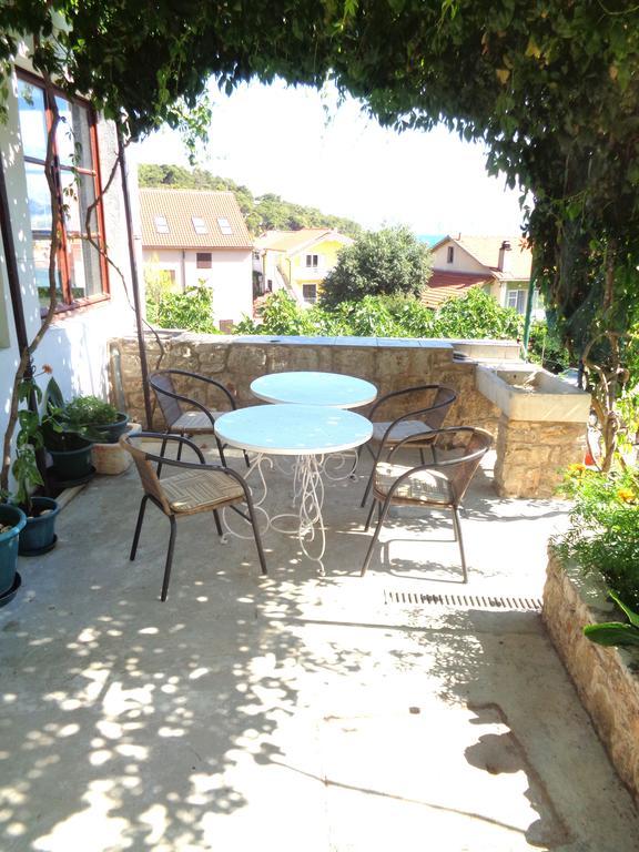 Apartments Skrivaneli Jelsa  Zewnętrze zdjęcie