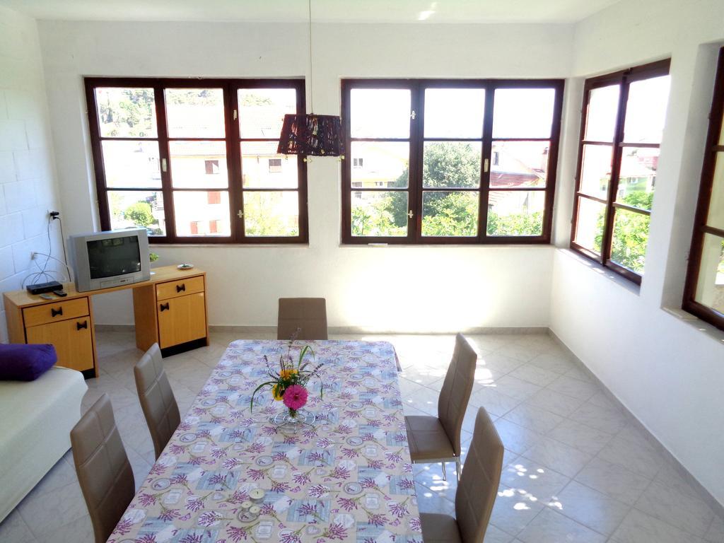 Apartments Skrivaneli Jelsa  Zewnętrze zdjęcie