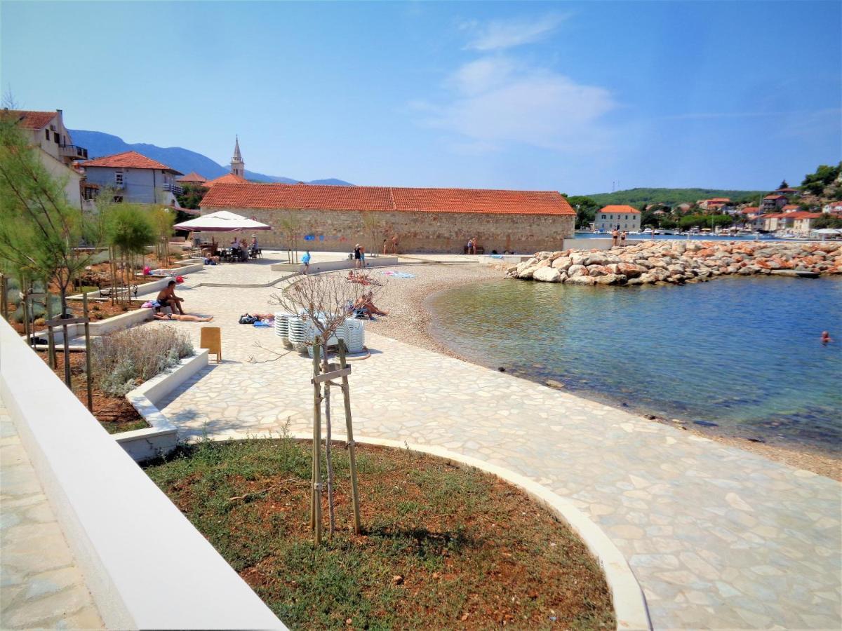 Apartments Skrivaneli Jelsa  Zewnętrze zdjęcie